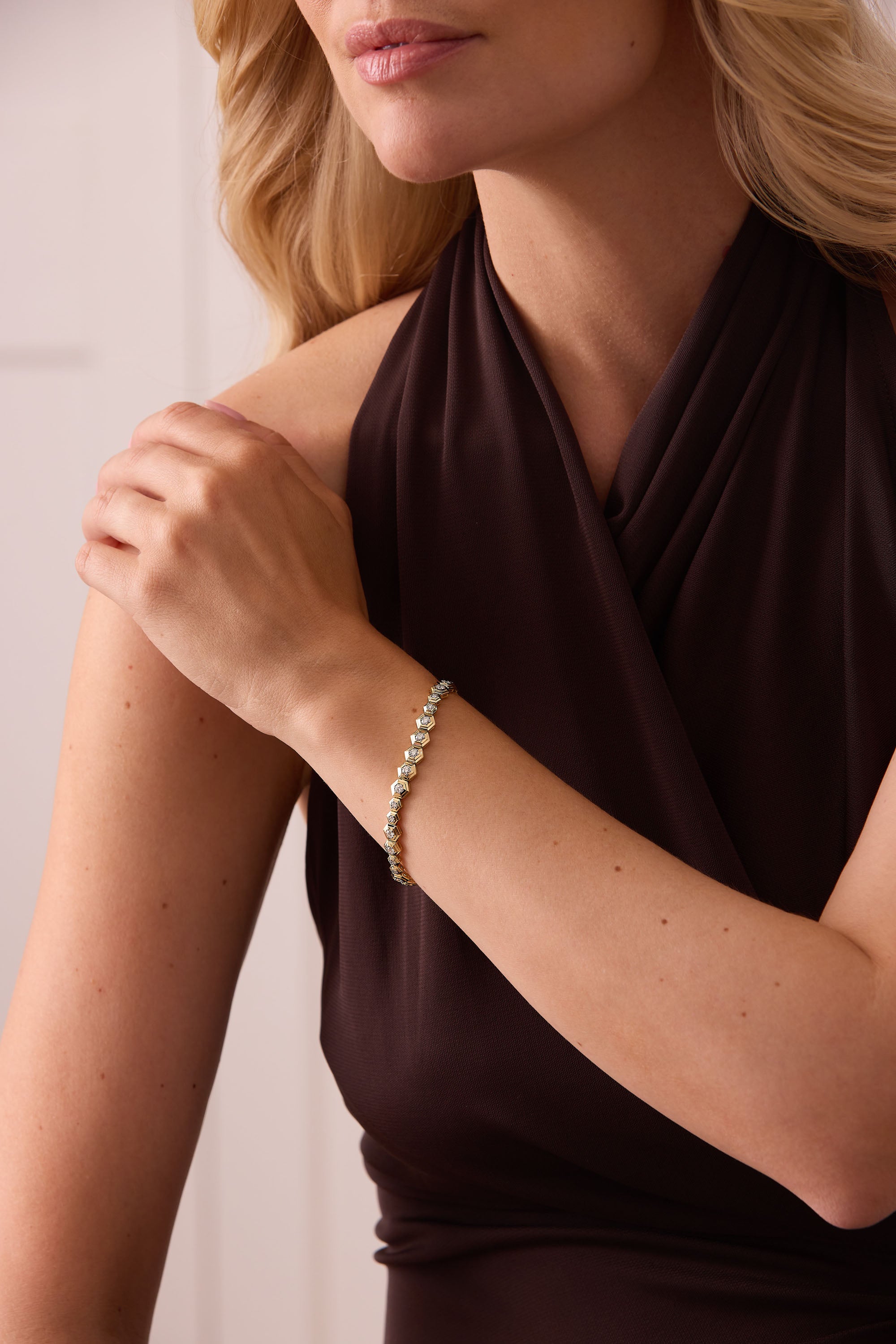 Honey Comb Gold & Diamond Full Bracelet