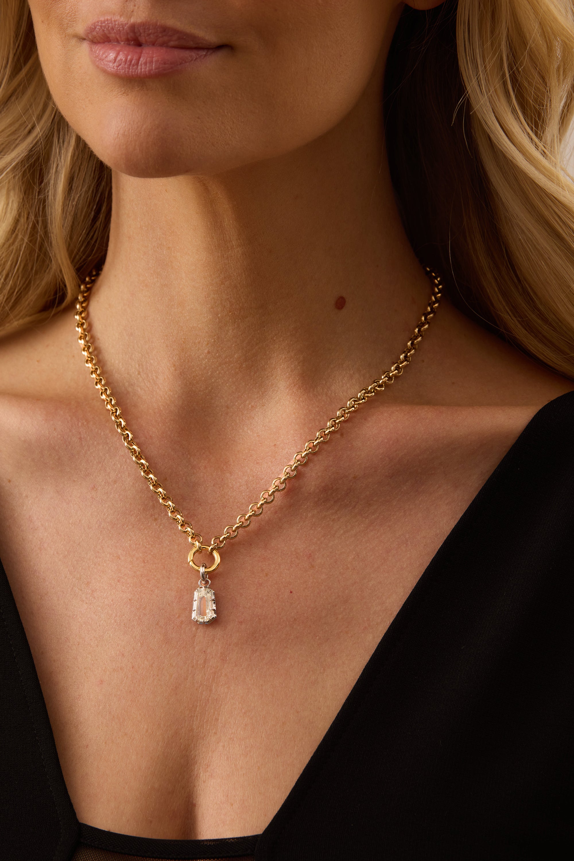 Essence Gold & Diamond Elongated Heptagon Charm Rollo Chain 18" Necklace