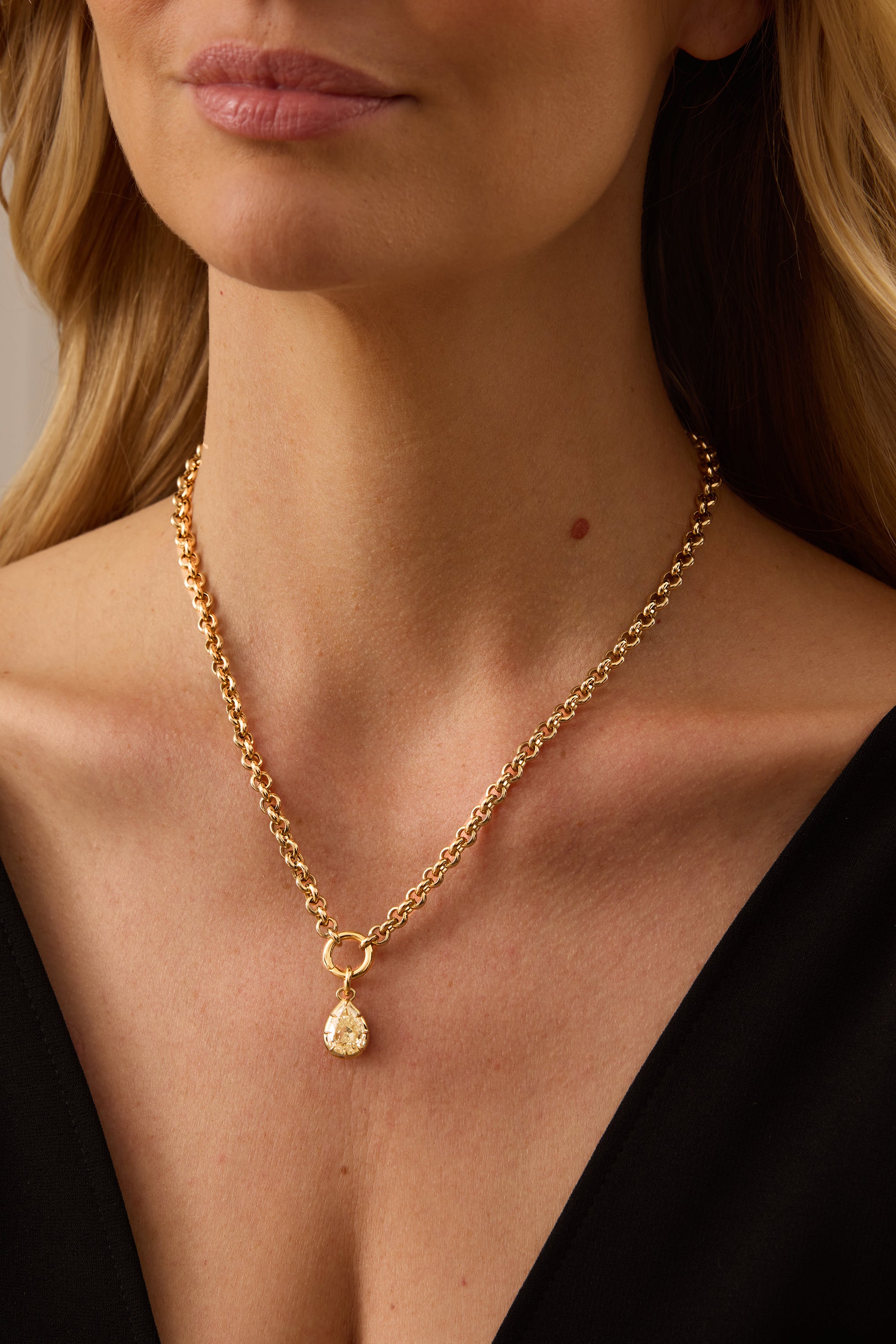 Essence Gold & Diamond Large Pear Charm Rollo Chain Necklace
