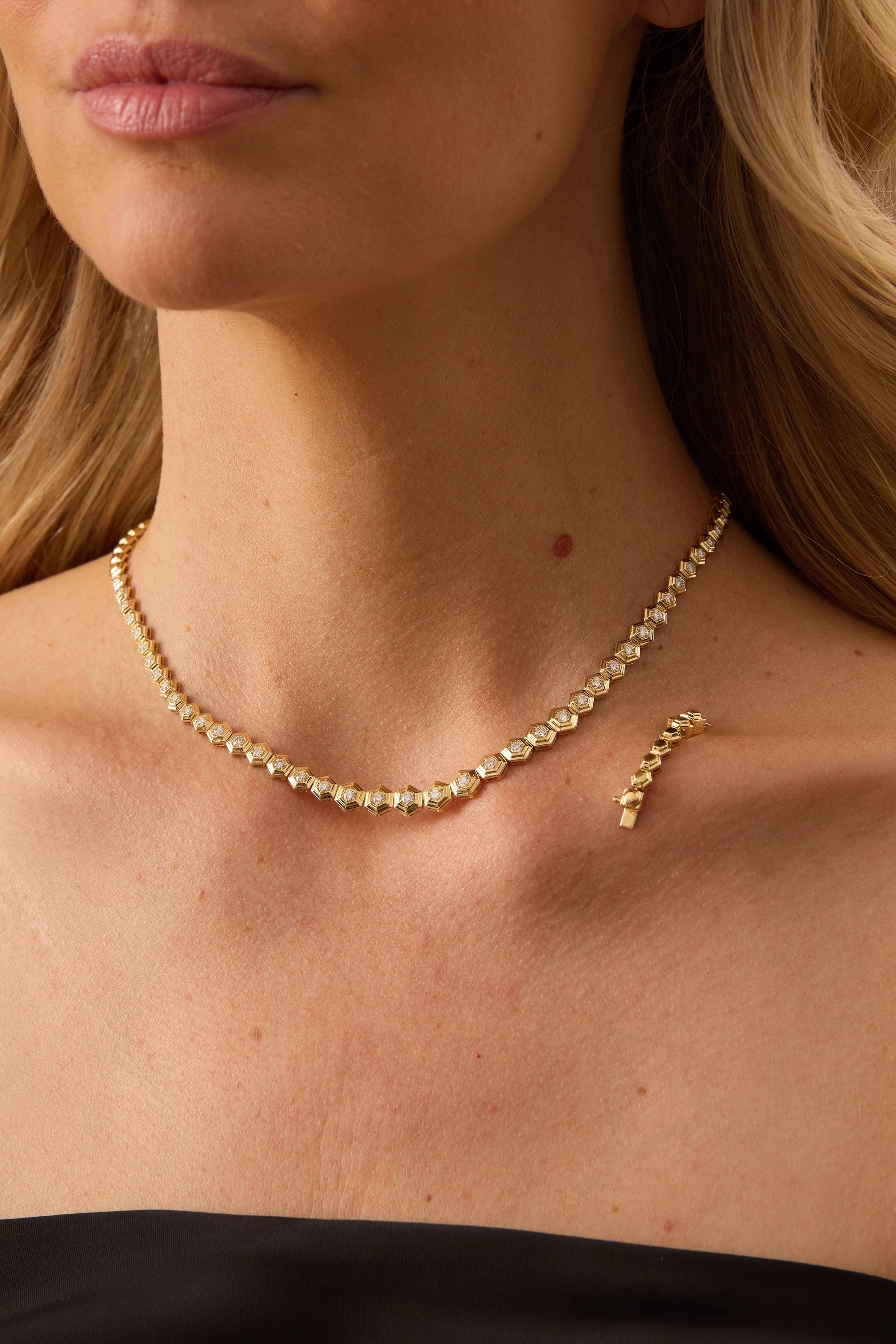 Honey Comb Gold & Diamond Partial Graduated Choker