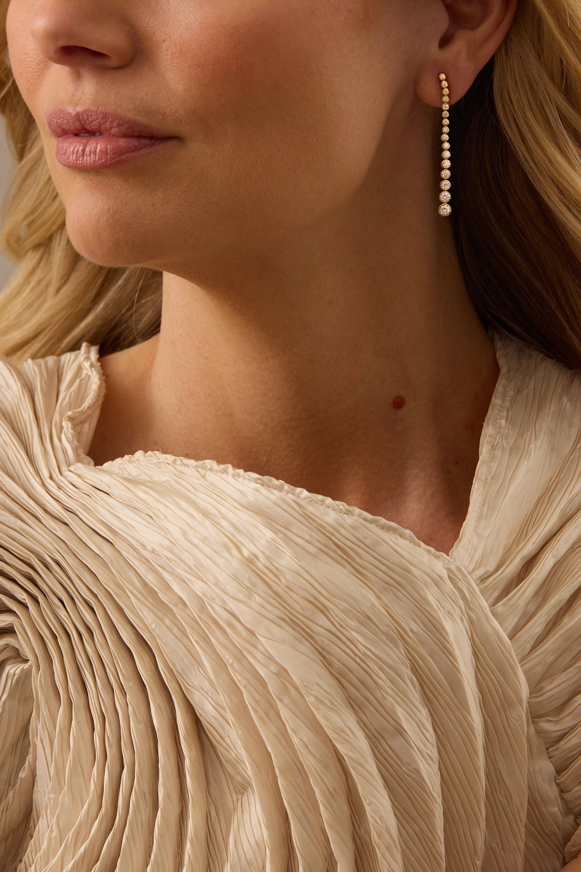 Isadora Round Bezel 16 Diamond Earring