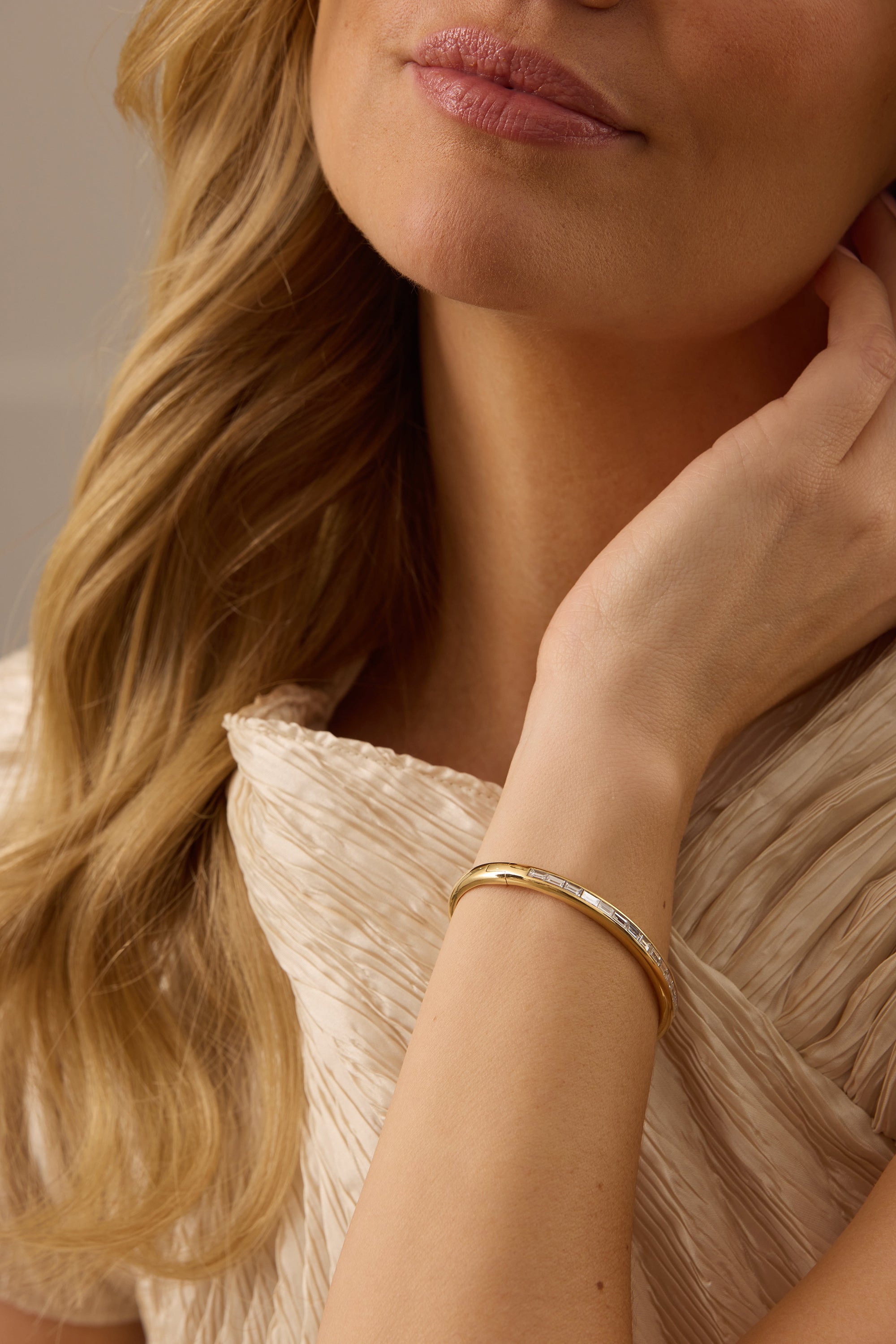 Papua Gold & Baguette Diamond Thin Bangle