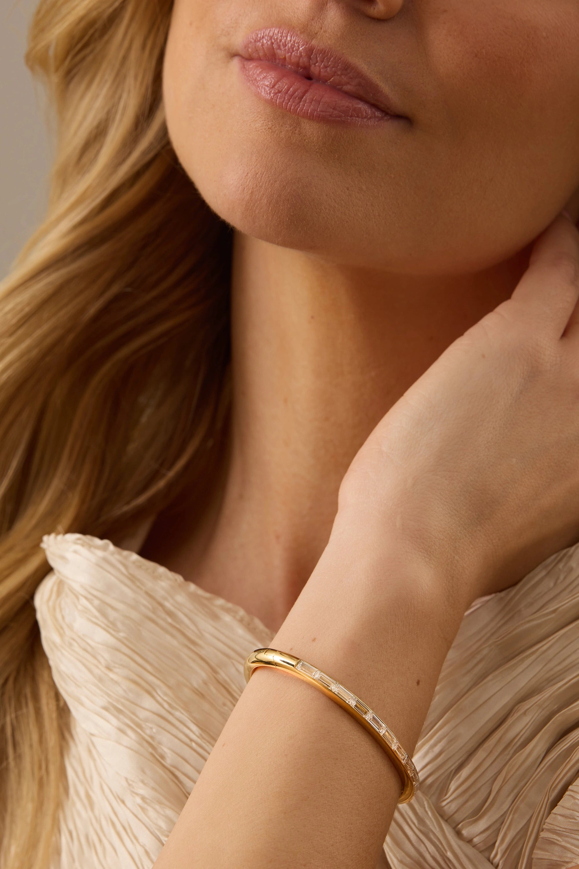Papua Gold  White Diamond Baguette Bangle