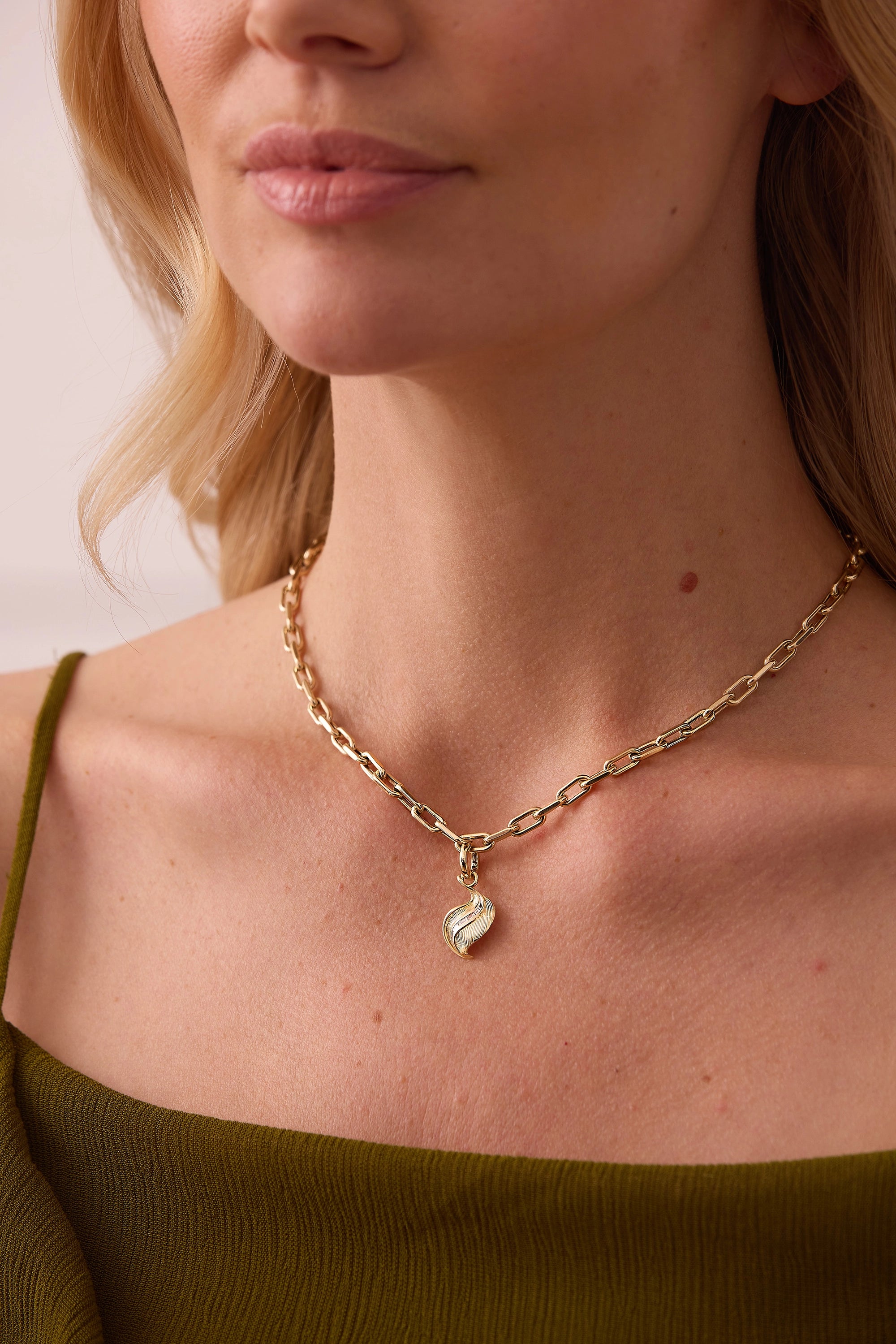 Papua Gold & Diamond Banana Leaf Charm