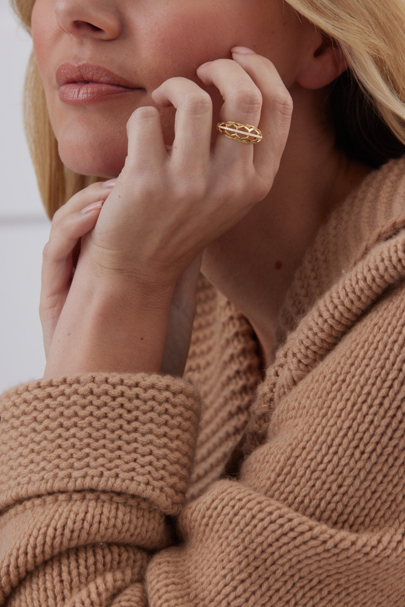 Dentelle Gold and Diamond Horizontal Ring - Sara Weinstock Fine Jewelry