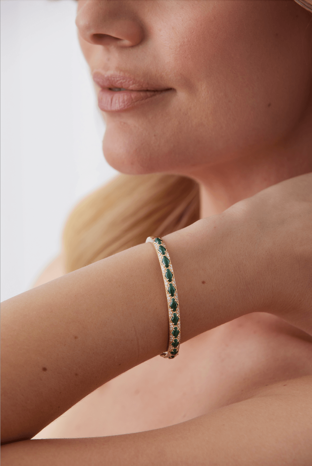 Lucia Yellow Gold Malachite Bangle - Sara Weinstock Fine Jewelry